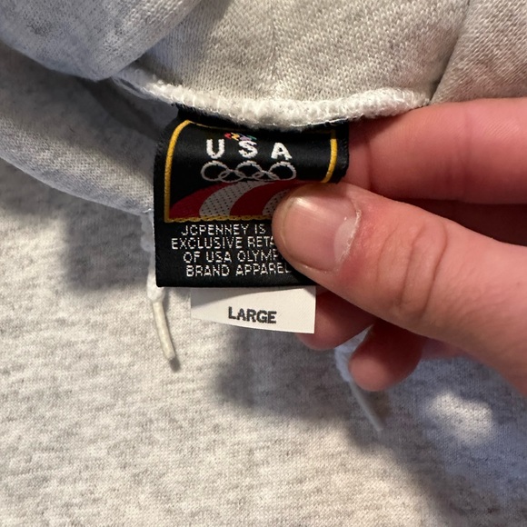 Vintage Olympic hoodie - Picture 2 of 3